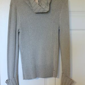 Women's sweater
